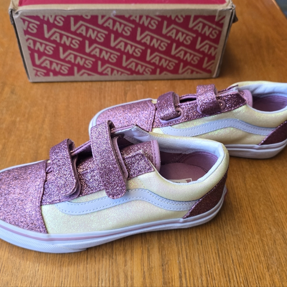 NWT Vans Kids Old Skool V Glitter Two Tone, Sz 3, Pink/Cream